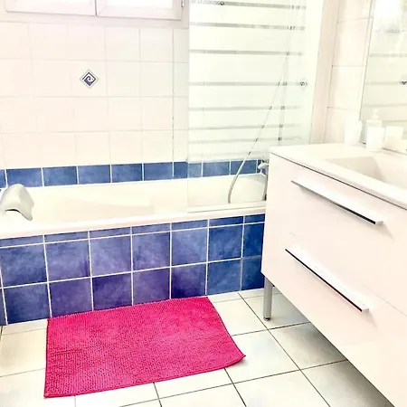 Semesterbostad Maison Au Calme 100m2 Royan